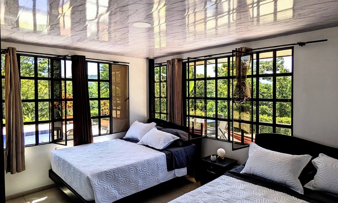 Villeta Cottage | Cozy Cottage Retreat in the Cundinamarca Mountains