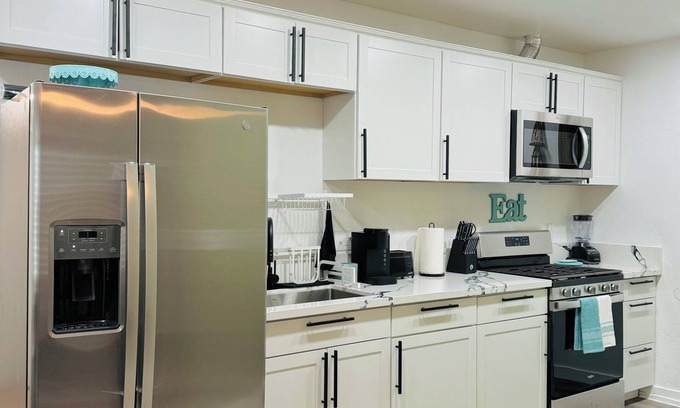 Mojave House | Amazing Cozy Guest 1bd House