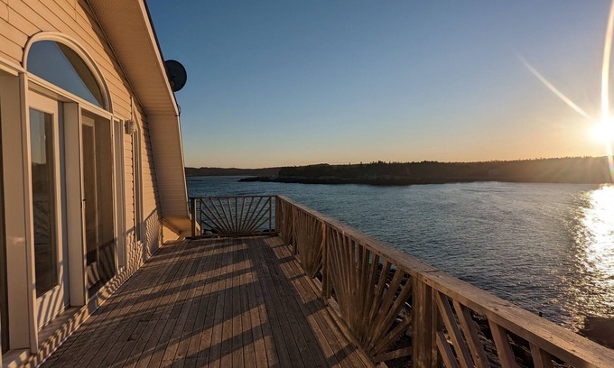Canal House | Idyllic Escape at Seeley's Cove with Oceanfront Views