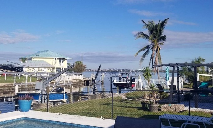 Gulf Cove House | Waterfront Golf Cove Home with Heated Pool Near Englewood