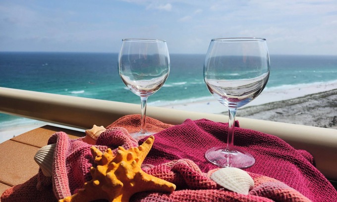 Pensacola Beach Condo | Incredible Gulf Views at Tower 1 Unit 1803 - Rated 10/10