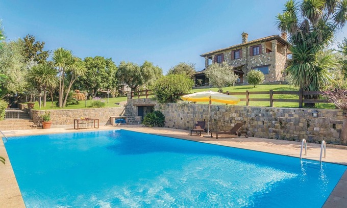 Lake Bracciano House | Exceptional 5-Bedroom Retreat in Anguillara Sabazia