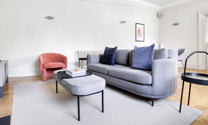 Temple Apartment | Inviting Holborn 2BR with Private Terrace near Chancery Lane