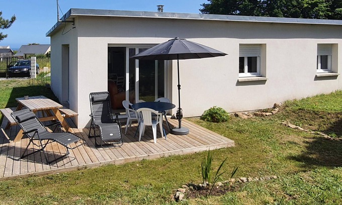 Trevou-Treguignec House | Modern House with Ocean View and Accessible Comfort in Trestel