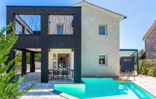 Sveti Ivan Dobrinjski House | Relaxing Getaway in Sveti Ivan Dobrinjski with Sauna
