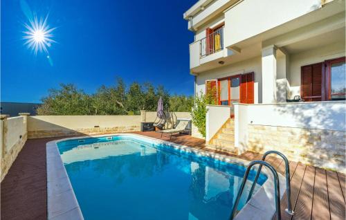 Sveti Filip i Jakov House | Elegant Home in Sv. Filip i Jakov with Pool & Sauna