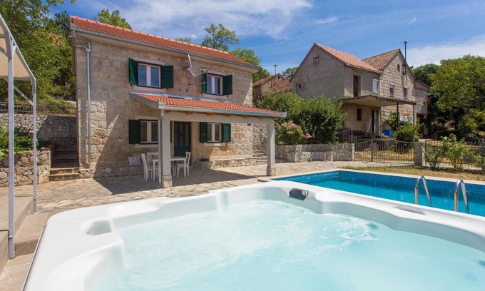Citluk House | Inviting Stone House with Private Pool & Family-Friendly Amenities