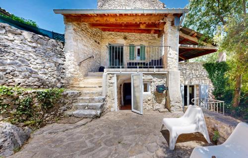 Bidon House | Inviting Home in Bidon with Pool and Family-Friendly Amenities