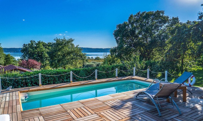 Caprarola House | Scenic Cottage Retreat with Lake View and Private Pool