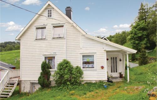 Fjaler House | Family-Friendly 3 Bedroom Home in Dale I Sunnfjord
