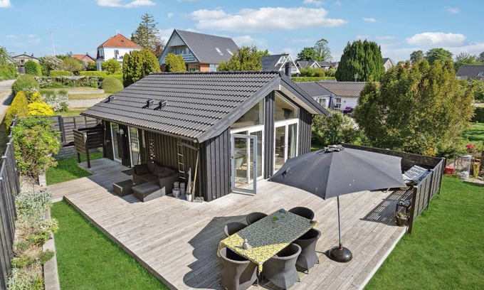 Faxe Ladeplads House | Beautiful 2 Bedroom Retreat in Faxe Ladeplads with Spa