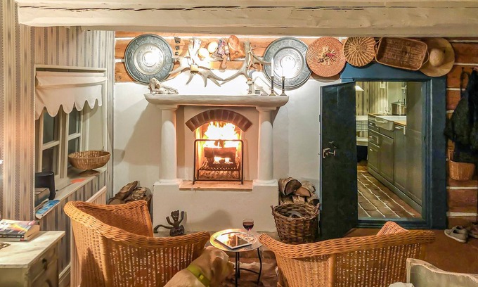 Eskilstuna Municipality House | Romantic Getaways in a Historic House with Spa & Breakfast