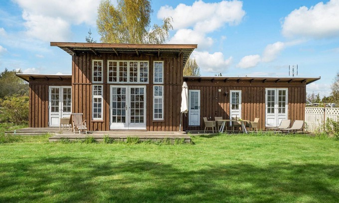 Faxe House | Cozy 2-Bedroom Retreat in Faxe with Oceanfront Views