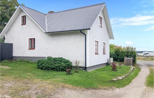 Tosteberga House | Inviting Home in Fjlkinge with Free WiFi and Pet Friendly