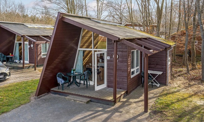Fredericia House | Family-Friendly Beachfront Log Cabin Retreat for Young Families