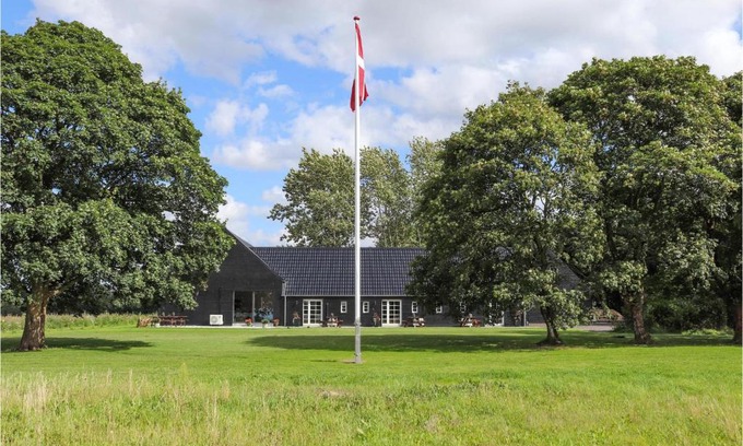 Billund Municipality House | Inviting Home in Grindsted with Kitchen and Hot Tub
