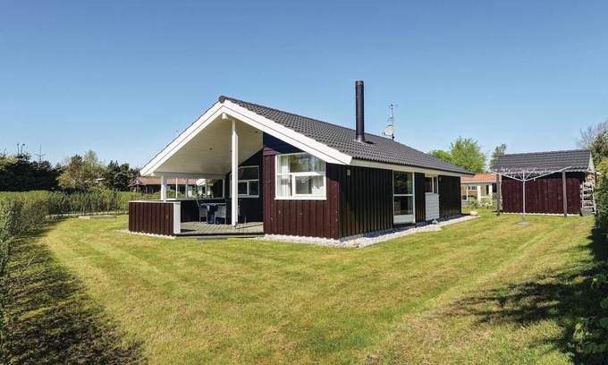 Nørre Hurup House | Explore 3-Bedroom Retreat with Ocean and Lake Views