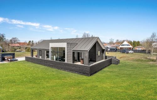 Oster Hurup House | Charming Retreat in Hadsund with Free Wifi & Child Friendly