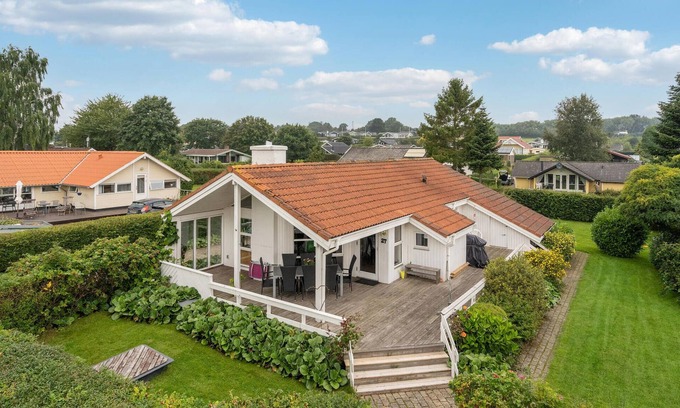 Hejlsminde Strand House | Family-Friendly 3 Bedroom Retreat in Hejls by the Ocean