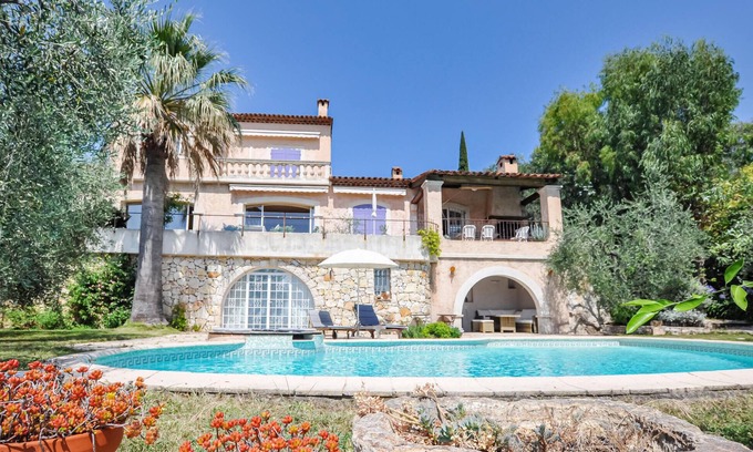 Le Tignet House | Stunning Villa with Private Pool & Panoramic Views in Tignet