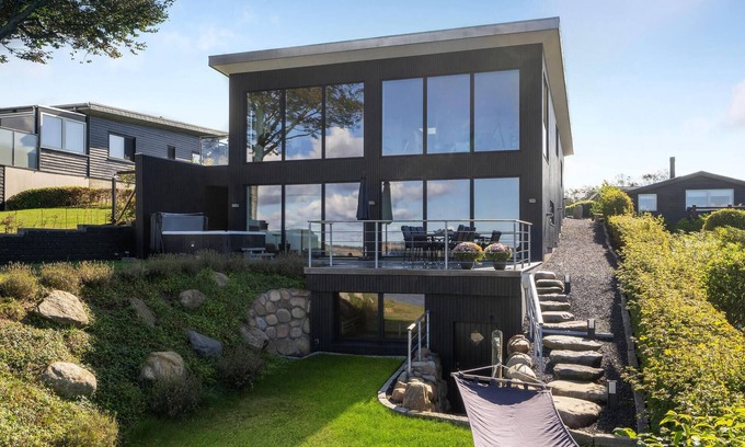 Hjarbæk House | Scenic Retreat with Panoramic Views and Wellness Amenities