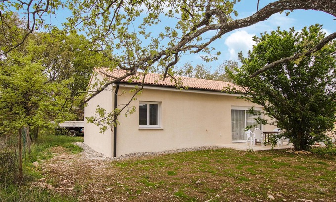 Lussas House | Experience Modern Comfort with Countryside Views