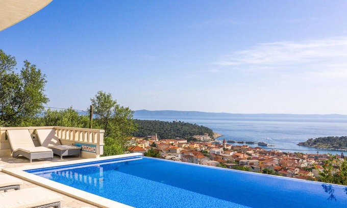 Moca House | Cozy Cottage with Oceanfront Views and Private Pool
