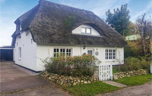 Neuenkirchen House | Cozy Home in Norddeich with Kitchen & Pet-Friendly Amenities