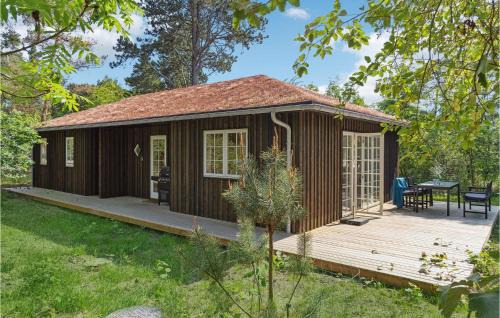 Hoensinge House | Cozy Retreat in Nykøbing Sj with Family-Friendly Kitchen