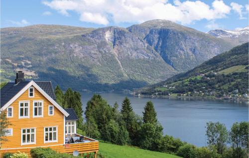 Olden House | Cozy Home in Olden with Wifi for Memorable Family Stays