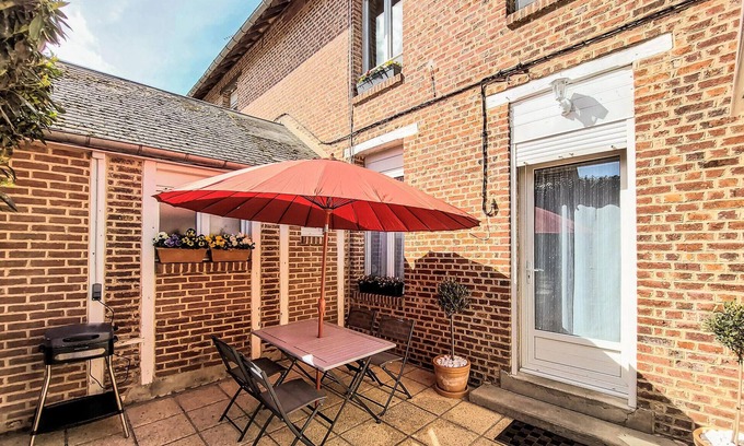 Peronne House | Inviting Vacation Home in a Beautiful Location Awaits You