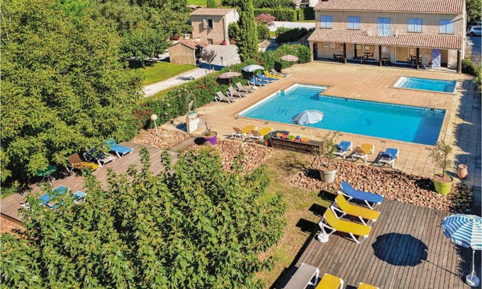 Raphele-les-Arles House | Family-Friendly Retreat in Raphèle-Lès-Arles with Wifi
