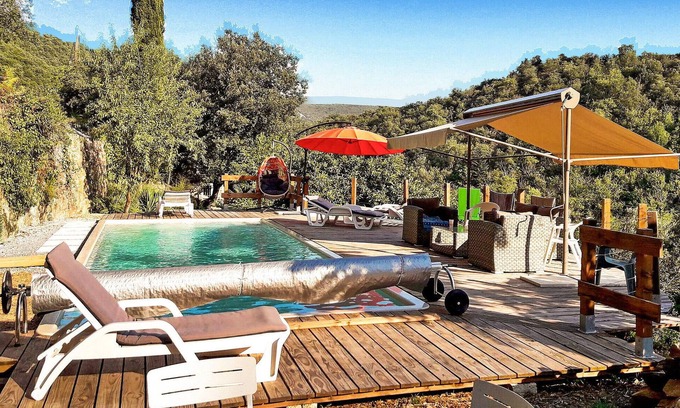 Saint-Bresson House | Top-Rated 2 Bedroom Stay in Saint Bresson with Pool & Spa