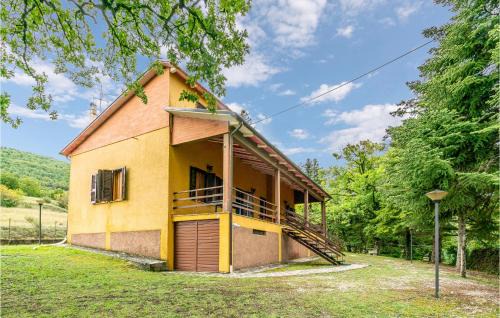 Fiastra House | Comfortable Retreat in San Lorenzo Al Lifestra with Kitchen