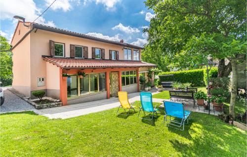 Sezana House | Cozy Home in Stanjel with Pool & Hot Tub, Rated 9.8