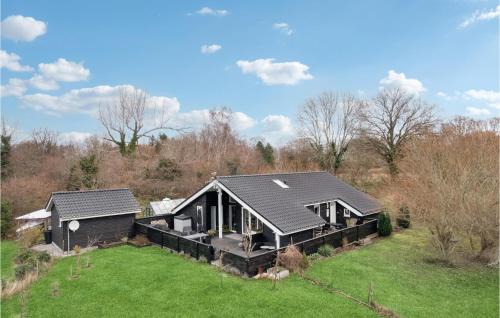 Hov House | Pet-Friendly Home in Tranekær with Kitchen Amenities