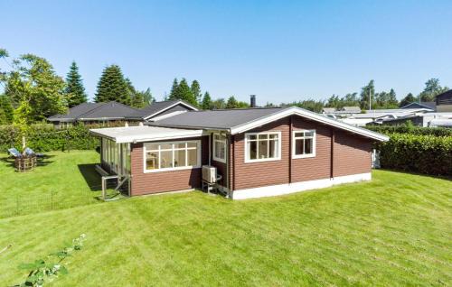 Marielyst House | Cozy Home in Vggerlse with Wifi and Pet-Friendly Options