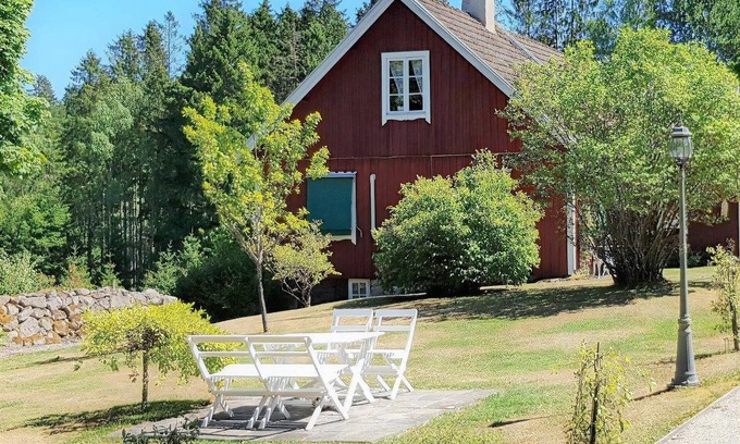Vittsjo House | Pet-Friendly 1 Bedroom Retreat in Vittsjö with Breakfast