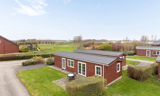 Wagenborgen House | Amazing home in Wagenborgen with WiFi
