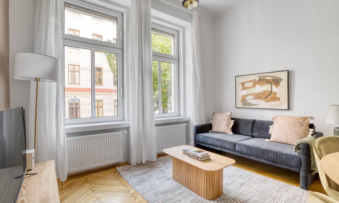 Altlerchenfeld Apartment | Inviting Josefstadt 2BR with Elevator, Near Shops & Dining