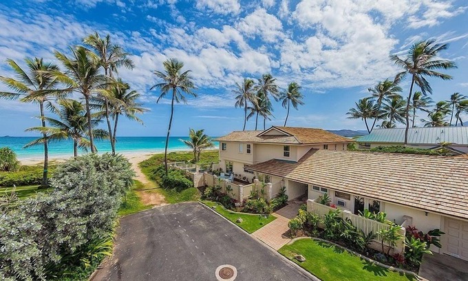 Kailua House | Kailua Beachfront Rental: Ocean Views & Pool Access