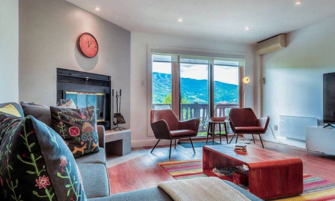Mont-Tremblant Condo | Scenic Lake & Mountain View: Family-Friendly Retreat Near Tremblant
