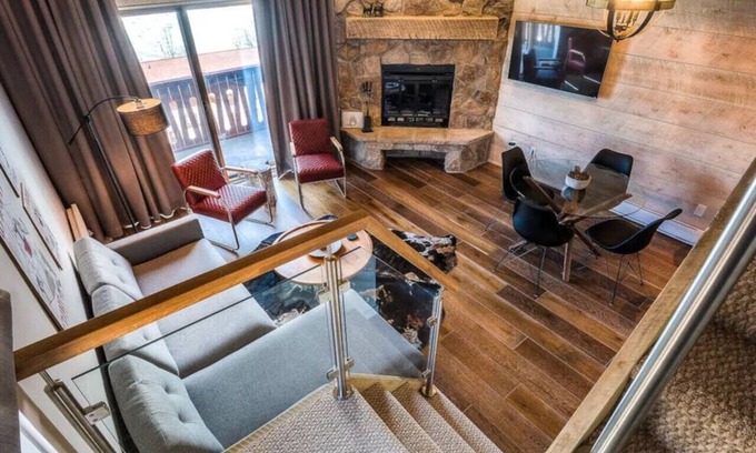 Mont-Tremblant Condo | Scenic Lake/Mountain Retreat Near Tremblant - 9.4/10 Rated