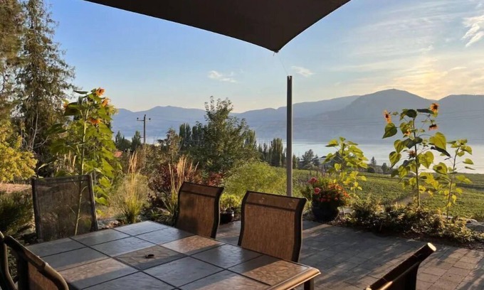 Okanagan-Similkameen House | Scenic Lake View Retreat - Guest Rated 10/10 in Naramata