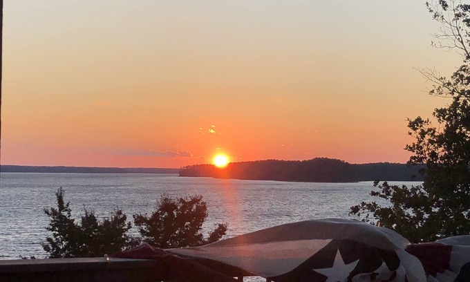 Modoc House | Beautiful Lake View & Sunsets - Ideal for Masters 2024