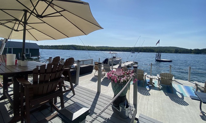 Laconia Cottage | Discover a Beautiful Lake Winnipesaukee Family Retreat