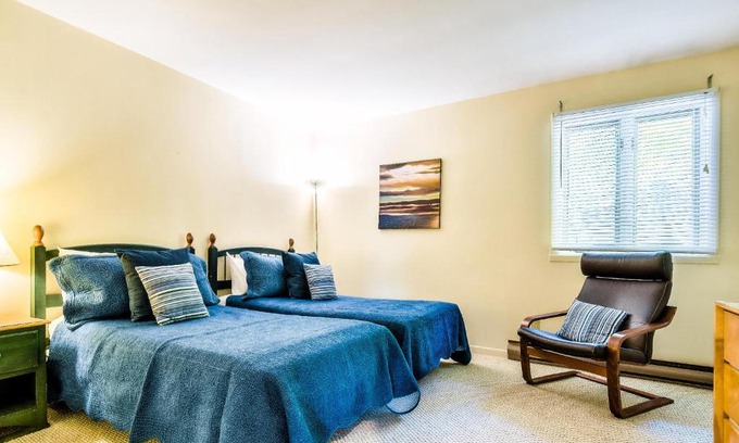 Mont-Tremblant House | Scenic Lakemountain View Hotel - 4-Star, Family & Pet Friendly