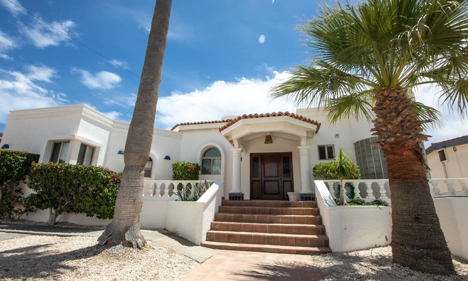 Las Conchas House | Serene Las Conchas Beachfront Retreat with Spa & Kayaks