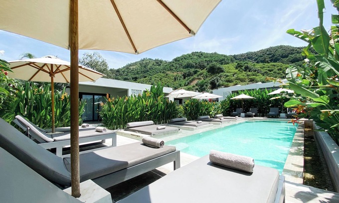 Selong Belanak Resort | Discover the Amazing Lombok Resort with Ocean View Pool