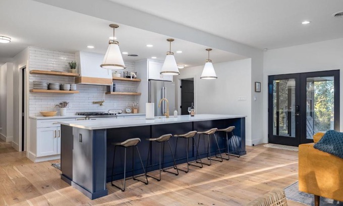 Canyon Lake House | Modern Farmhouse Retreat with Hot Tub and 10/10 Guest Rating